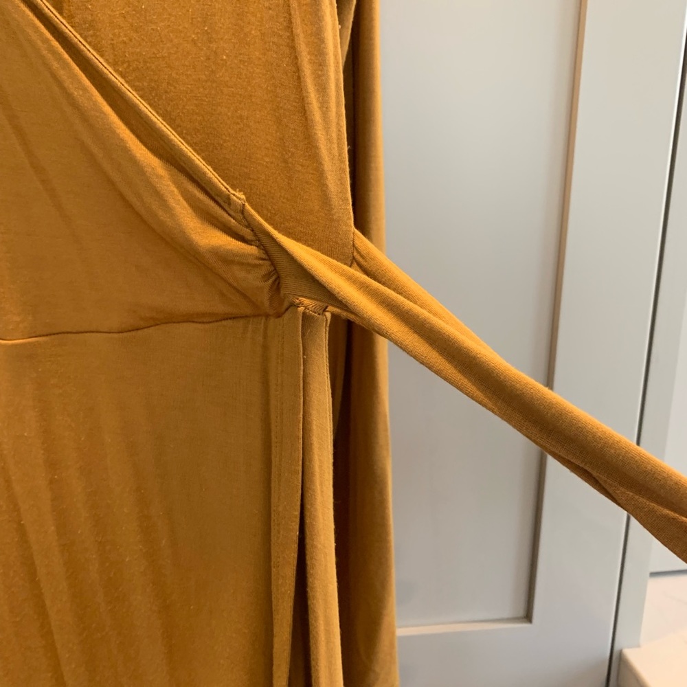 Long sleeve Wrap Dress - Picture 5 of 7